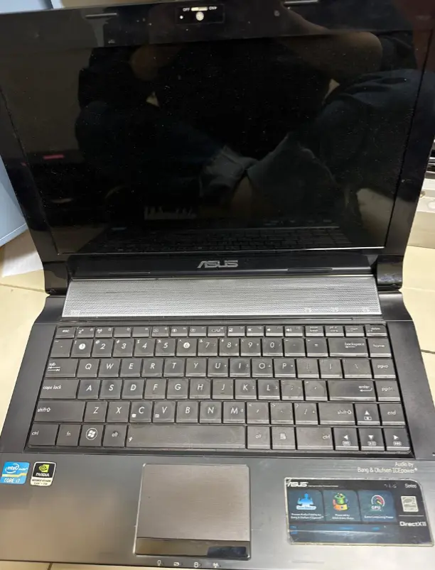 laptop asus black i7 2011 2.webp