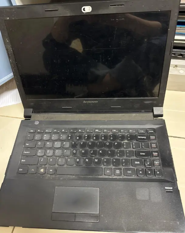 laptop asus black i3 2014 2.webp