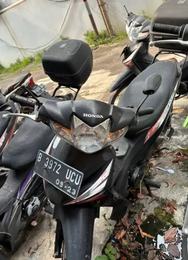 [38b] Honda Revo B.3972.UCU